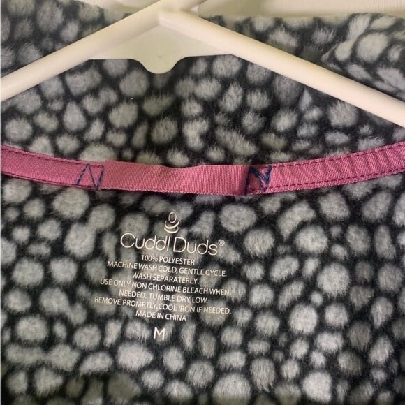 Cuddl Duds Medium Grey and Black Pajama Shirt‎ - Picture 3 of 4